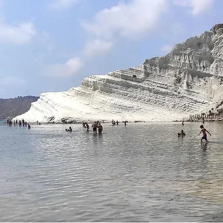 Kola فندق مبيت وإفطار