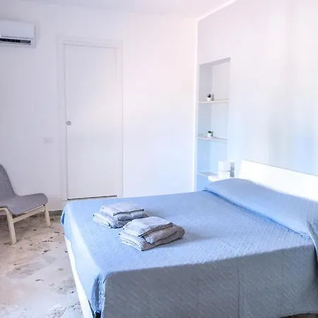 Bed & Breakfast Kola *